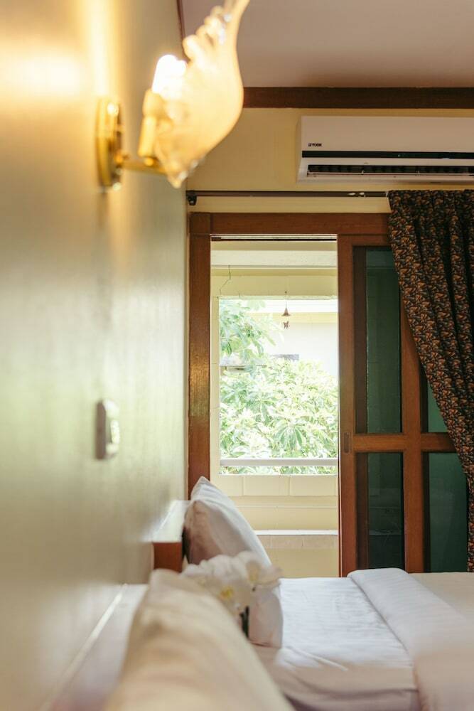 Hotel Link Mansion