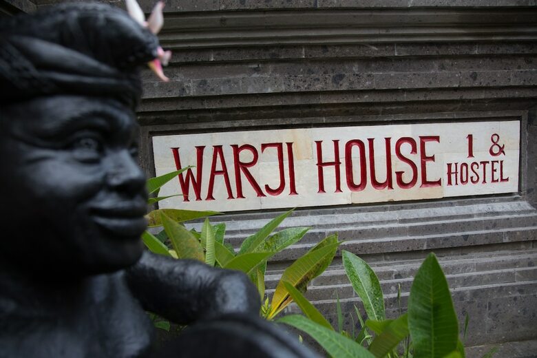 Bed & Breakfast Warji House 1