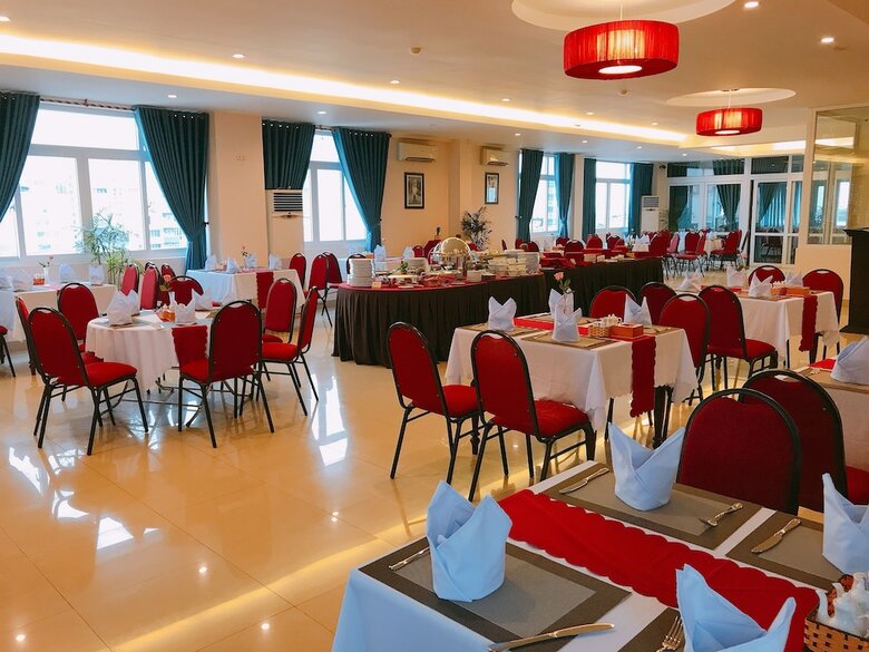 Golden Star Hotel
