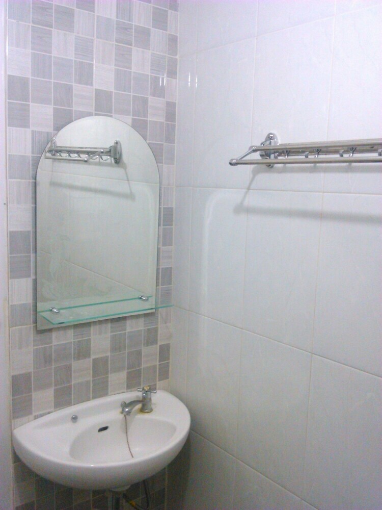 Apartemen The Suites Metro Yudis