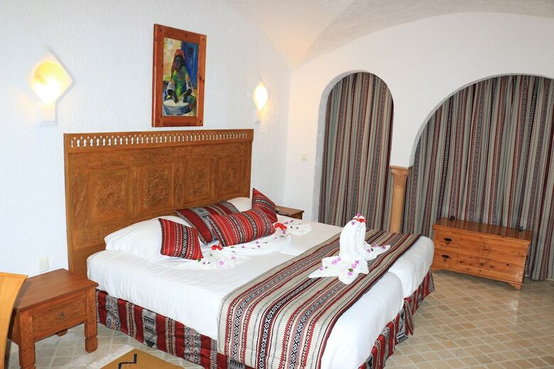 Apartamento Hotel Lella Baya Thalasso