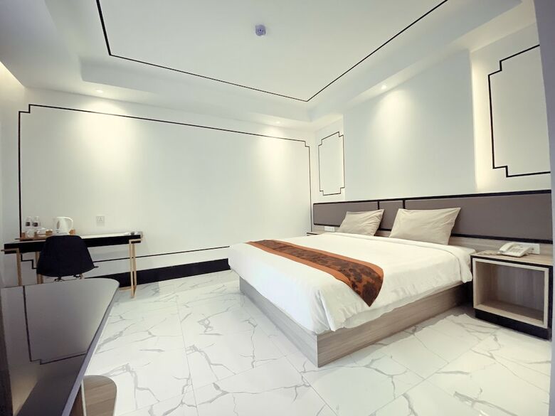 Topas Galeria Hotel
