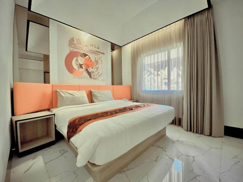 Topas Galeria Hotel