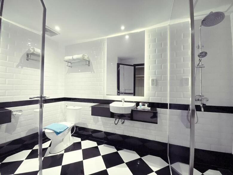 Topas Galeria Hotel