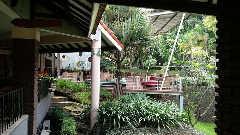 Topas Galeria Hotel