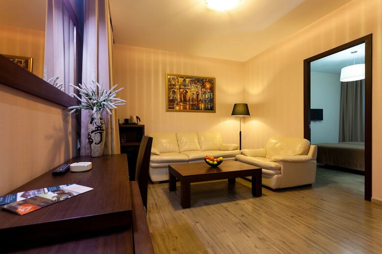 Hotel And Spa Crystal
