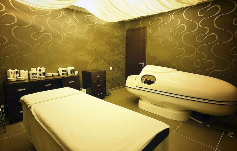 Hotel And Spa Crystal