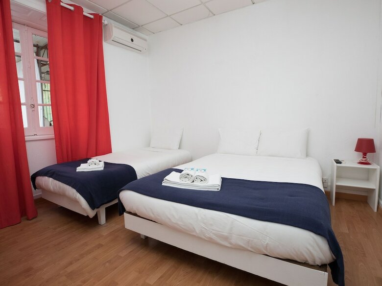 Hotel Peters Guesthouse - Al
