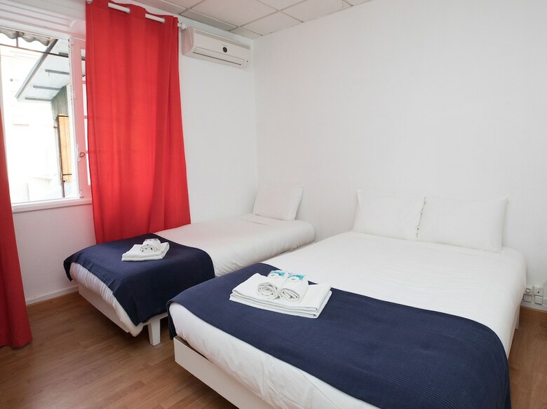Hotel Peters Guesthouse - Al