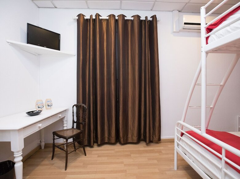 Hotel Peters Guesthouse - Al