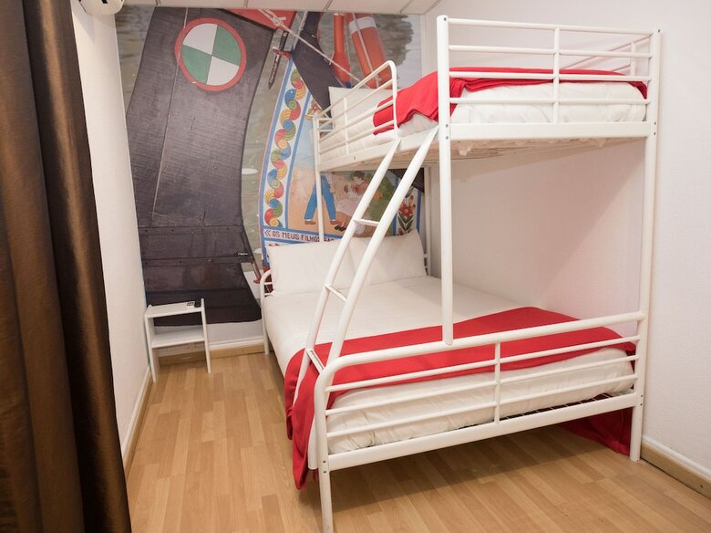 Hotel Peters Guesthouse - Al