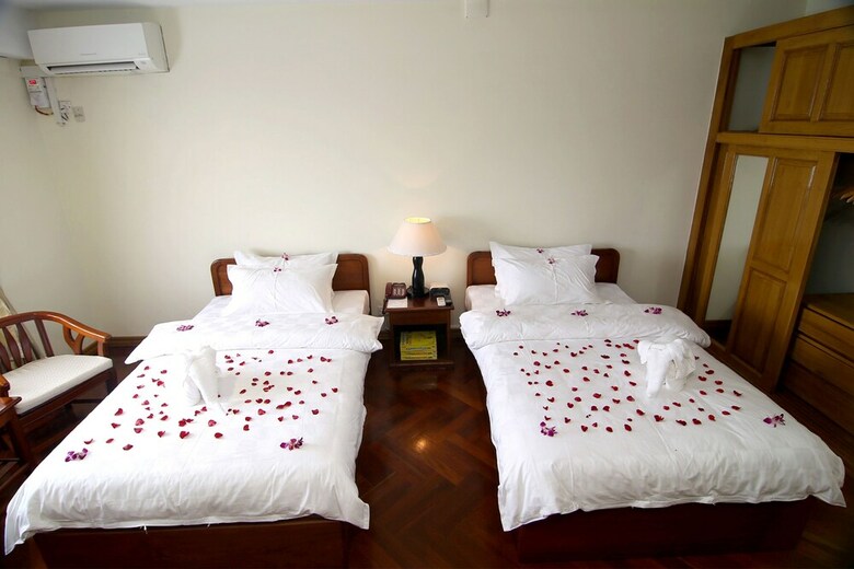 Shwe Htee Hotel