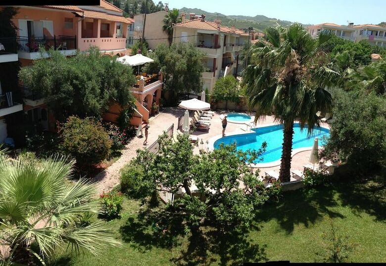 Aloni Hotel