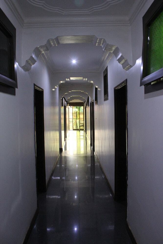 Minister's Village Hotel
