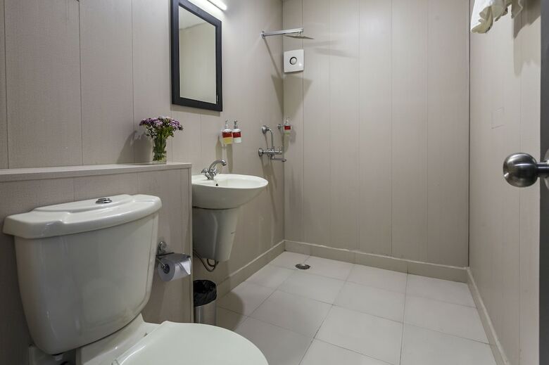 Hotel Oyo Townhouse 004 Sector 51 Noida