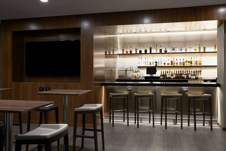 AC Hotel By Marriott Madison Downtown