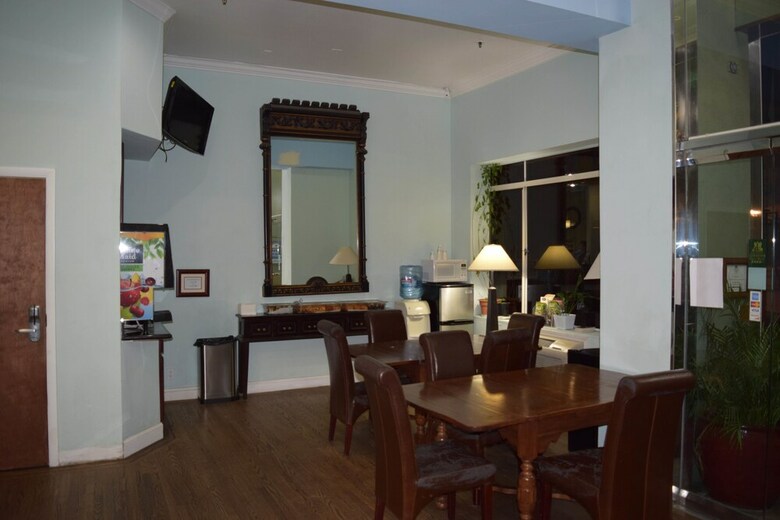 Hotel Americas Best Value Inn & Suites Soma