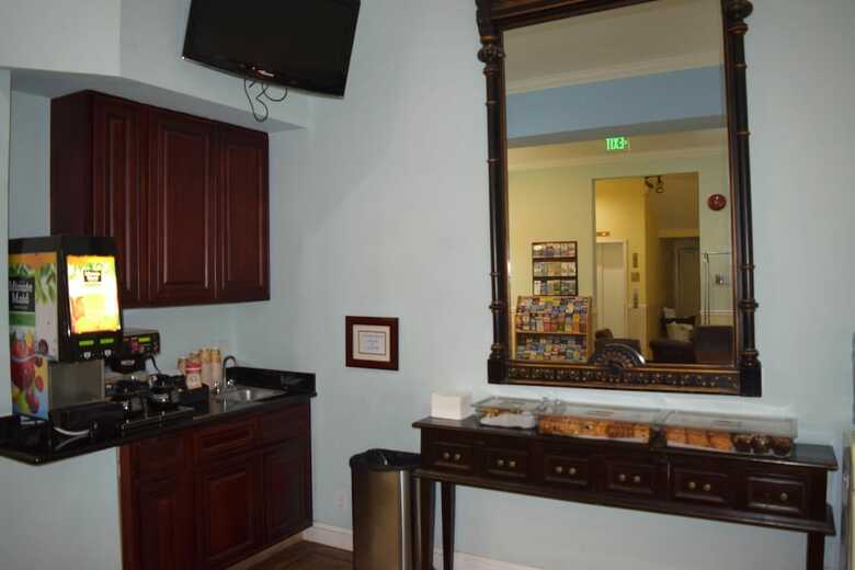 Hotel Americas Best Value Inn & Suites Soma