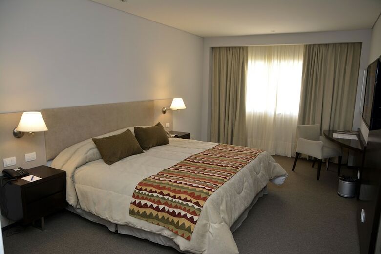 Hotel Howard Johnson By Wyndham Villa Carlos Paz