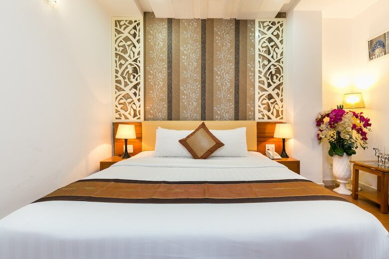 Symphony Hotel