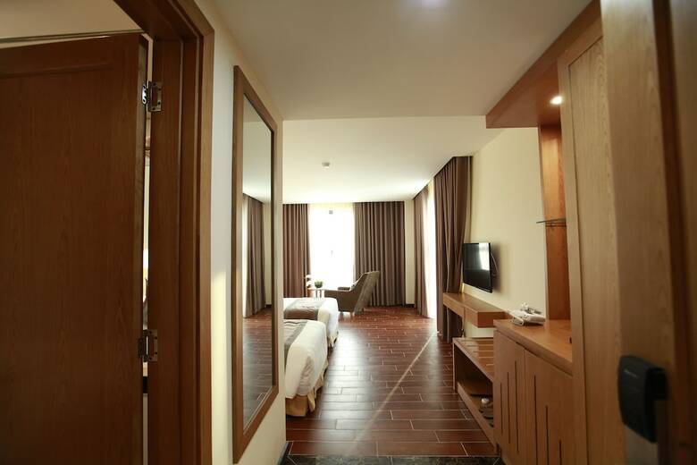 Muong Thanh Grand Con Cuong Hotel