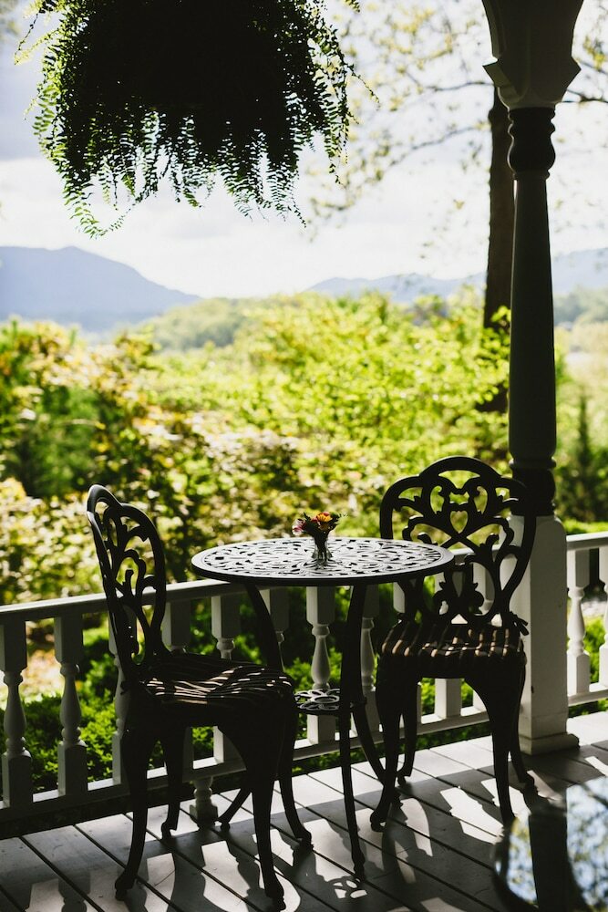 Biltmore Village Inn Bed And Breakfast