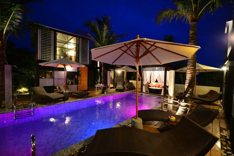 Bukit Pool Villas