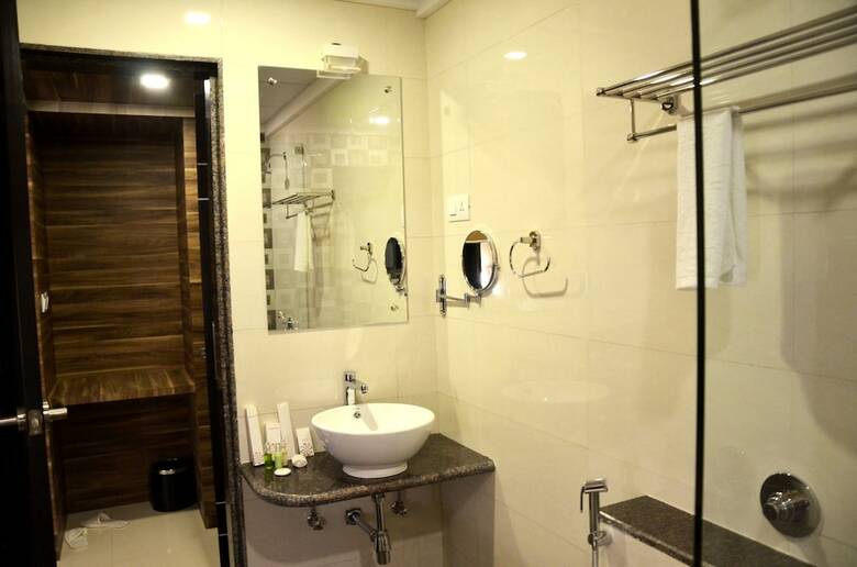 Hotel Vits Sagar Plaza, Pune Chakan