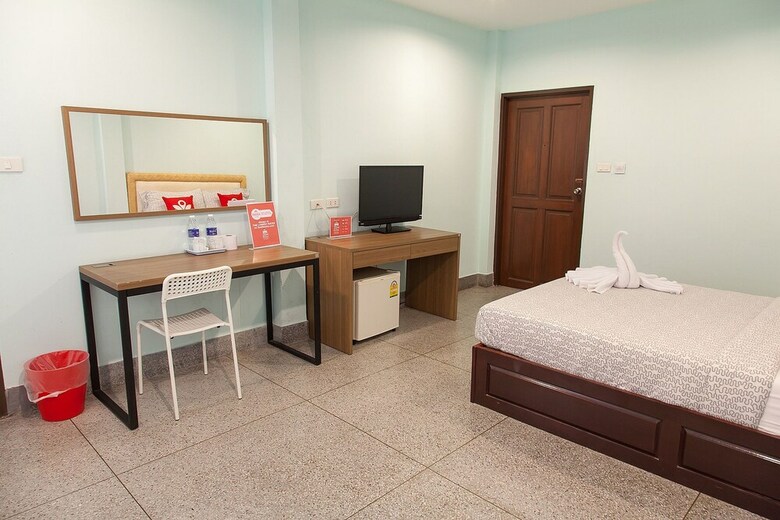 Hotel Zen Rooms Siripong Road