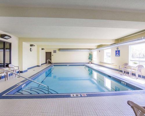Motel Comfort Inn & Suites Airdrie