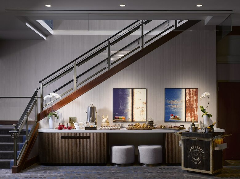The Duniway Portland A Hilton Hotel