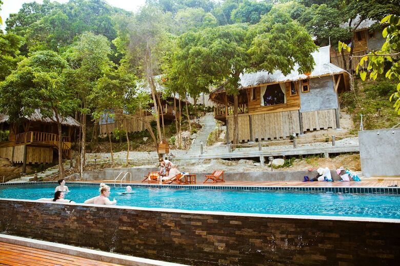 Hotel Phi Phi Phu Chalet Resort