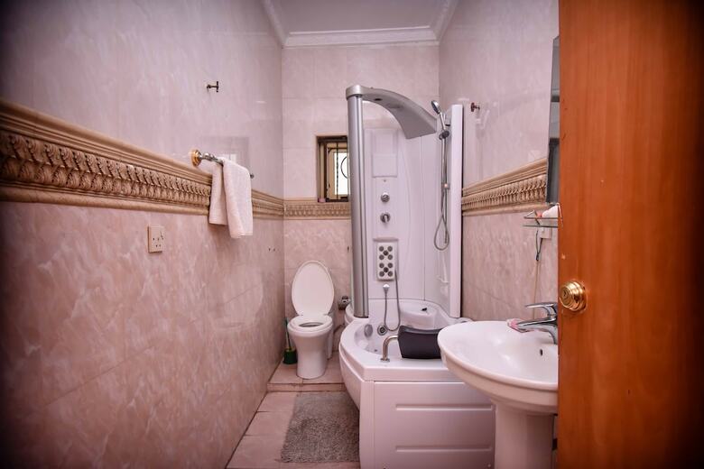 Hotel Topaz Luxury Suites & Apartments