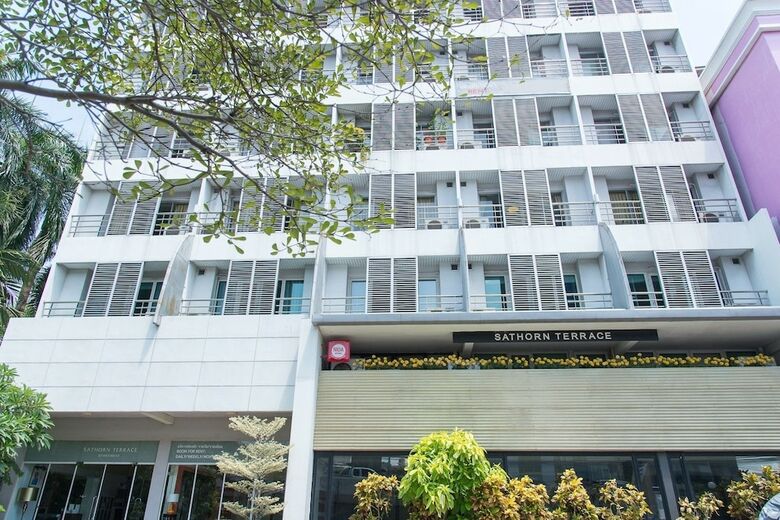 Hotel Sathorn Terrace Apartment