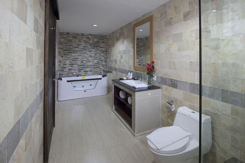 Hotel Grand Puri Saron Yogyakarta