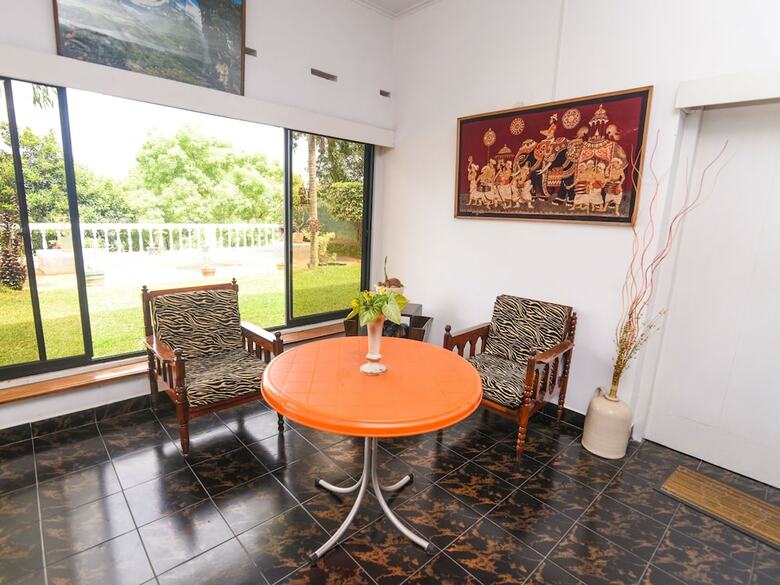 Hotel Oyo 335 King Leisure Residence