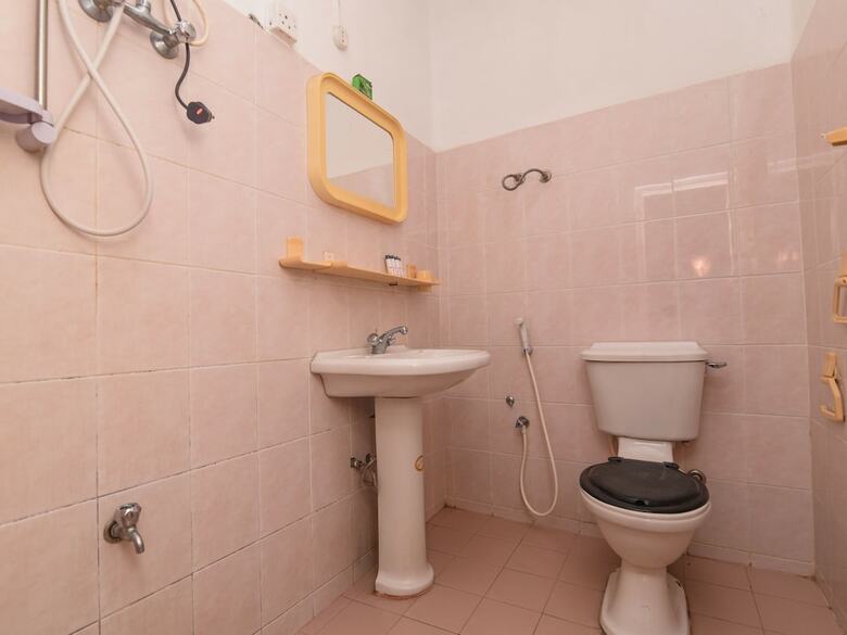 Hotel Oyo 335 King Leisure Residence