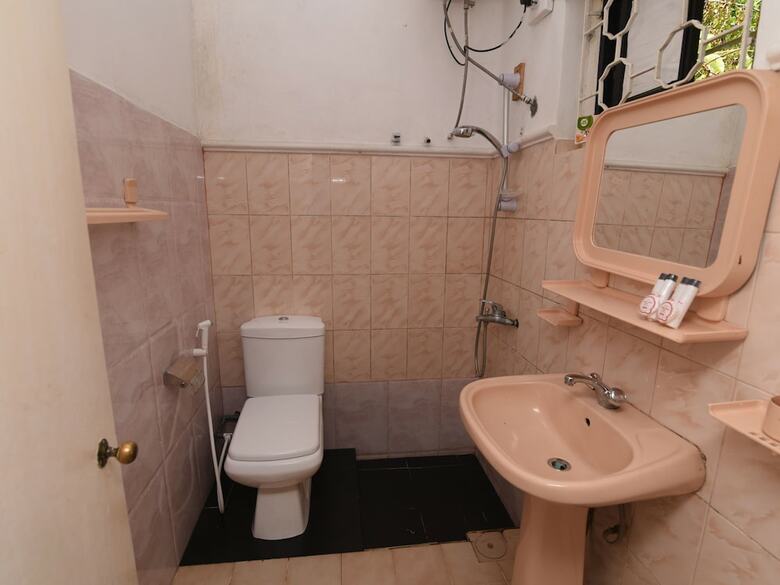 Hotel Oyo 335 King Leisure Residence