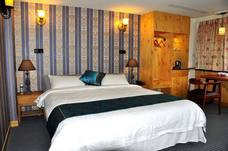 Hotel Amando Inn