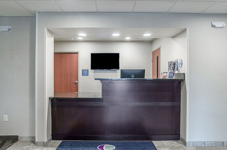 Hotel Cobblestone Inn & Suites - Guernsey