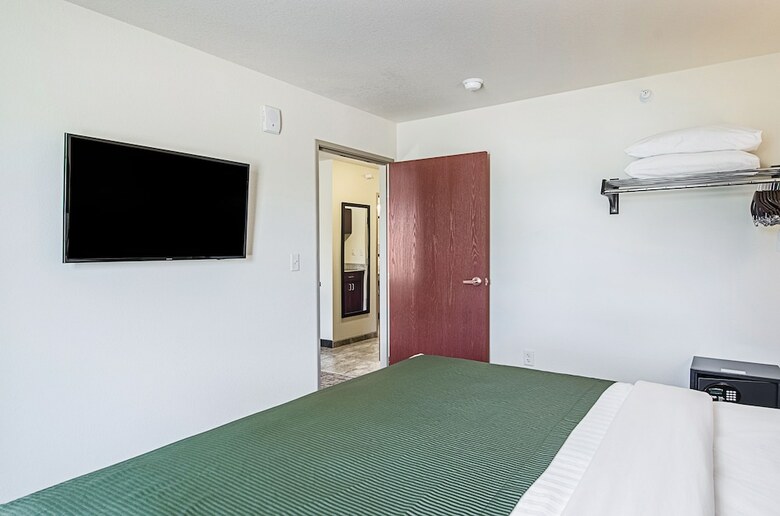 Hotel Cobblestone Inn & Suites - Guernsey