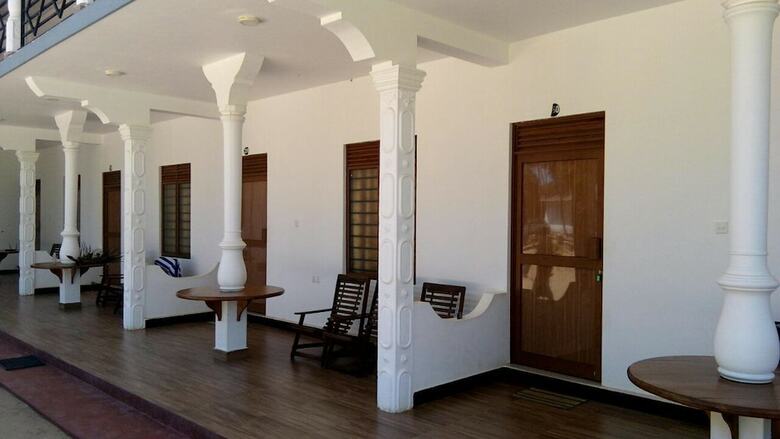 Hotel French Garden Resort