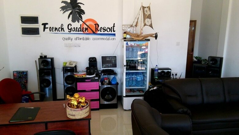 Hotel French Garden Resort