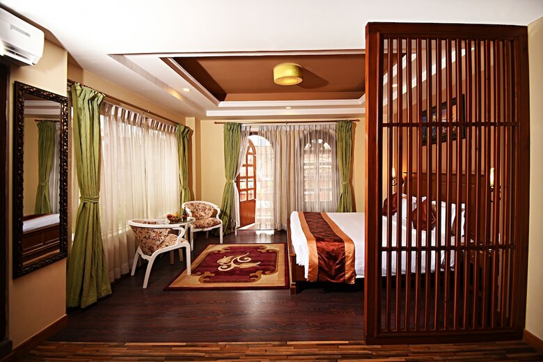 Dom Himalaya Hotel