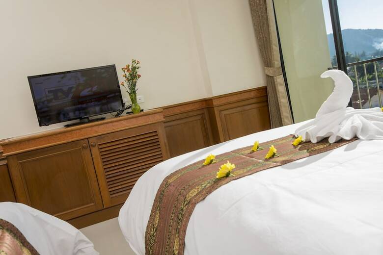 Hotel Airport Resort & Spa