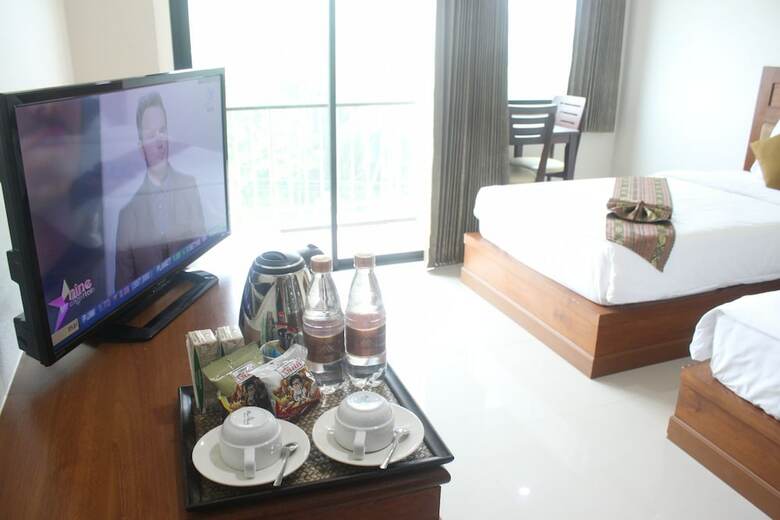 Hotel Airport Resort & Spa