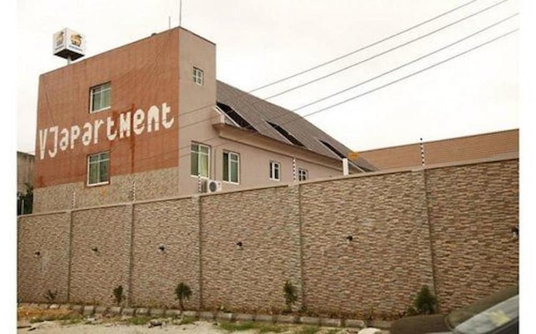 Vic James Apartments