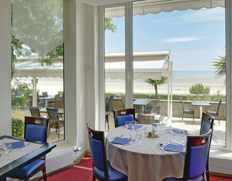 Hotel H�tel Vacances Bleues Villa Caroline