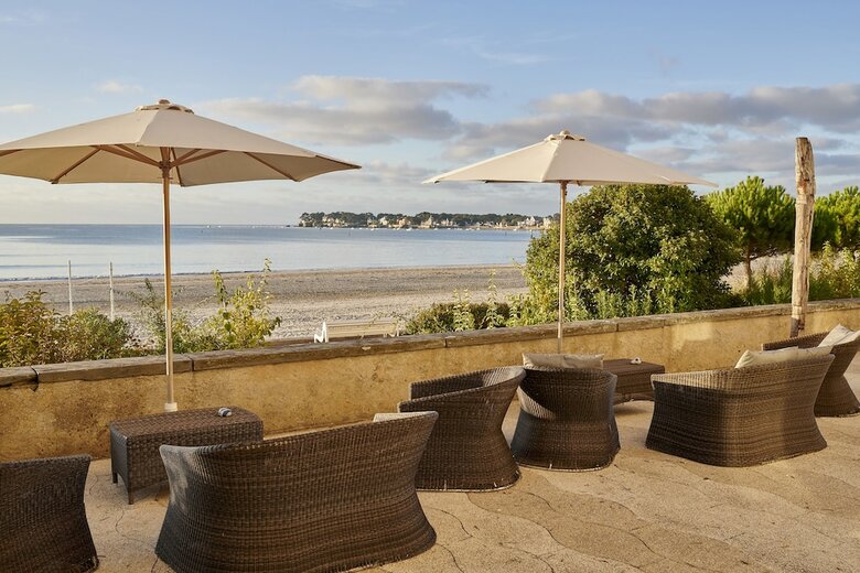 Hotel H�tel Vacances Bleues Villa Caroline