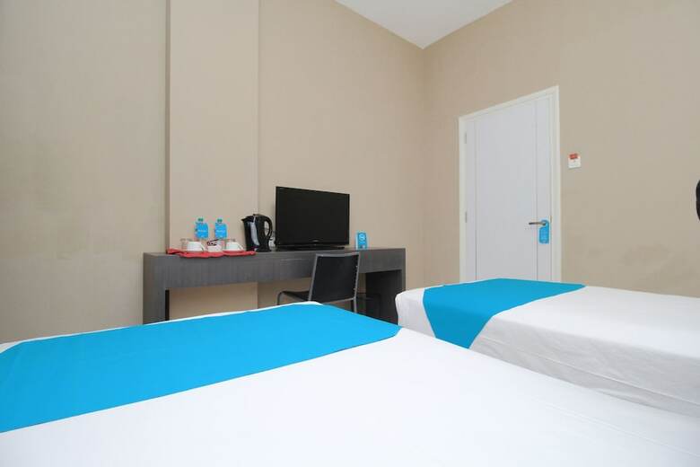 Hotel Airy Seminyak Sunset Road 89 Bali